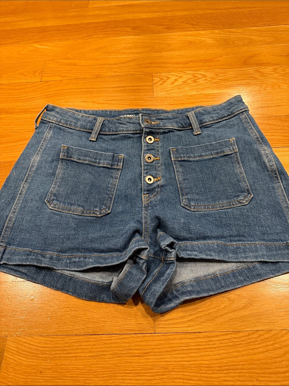 Old Navy button fly high-rise jeans shorts size 12.